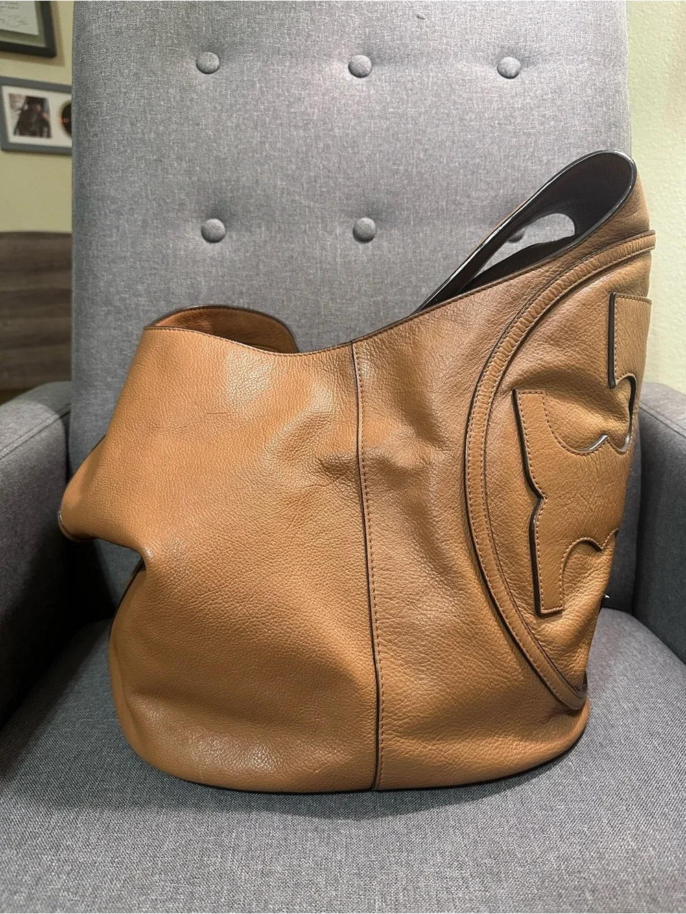 Tory Burch All T Shoulder Hobo Bag